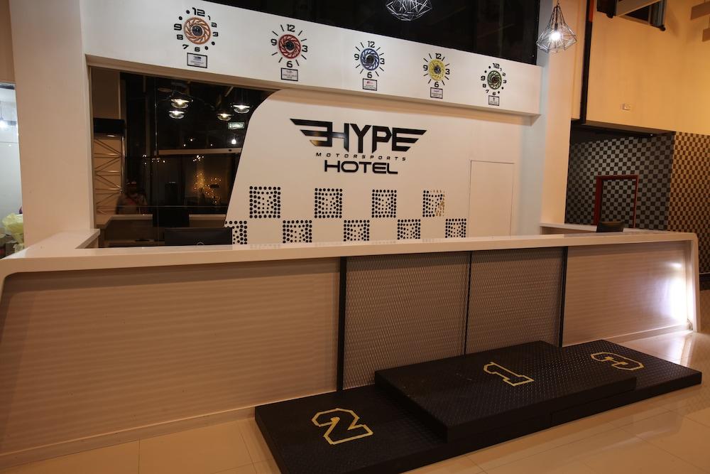 Hype Motorsport Hotel Nilai Ngoại thất bức ảnh